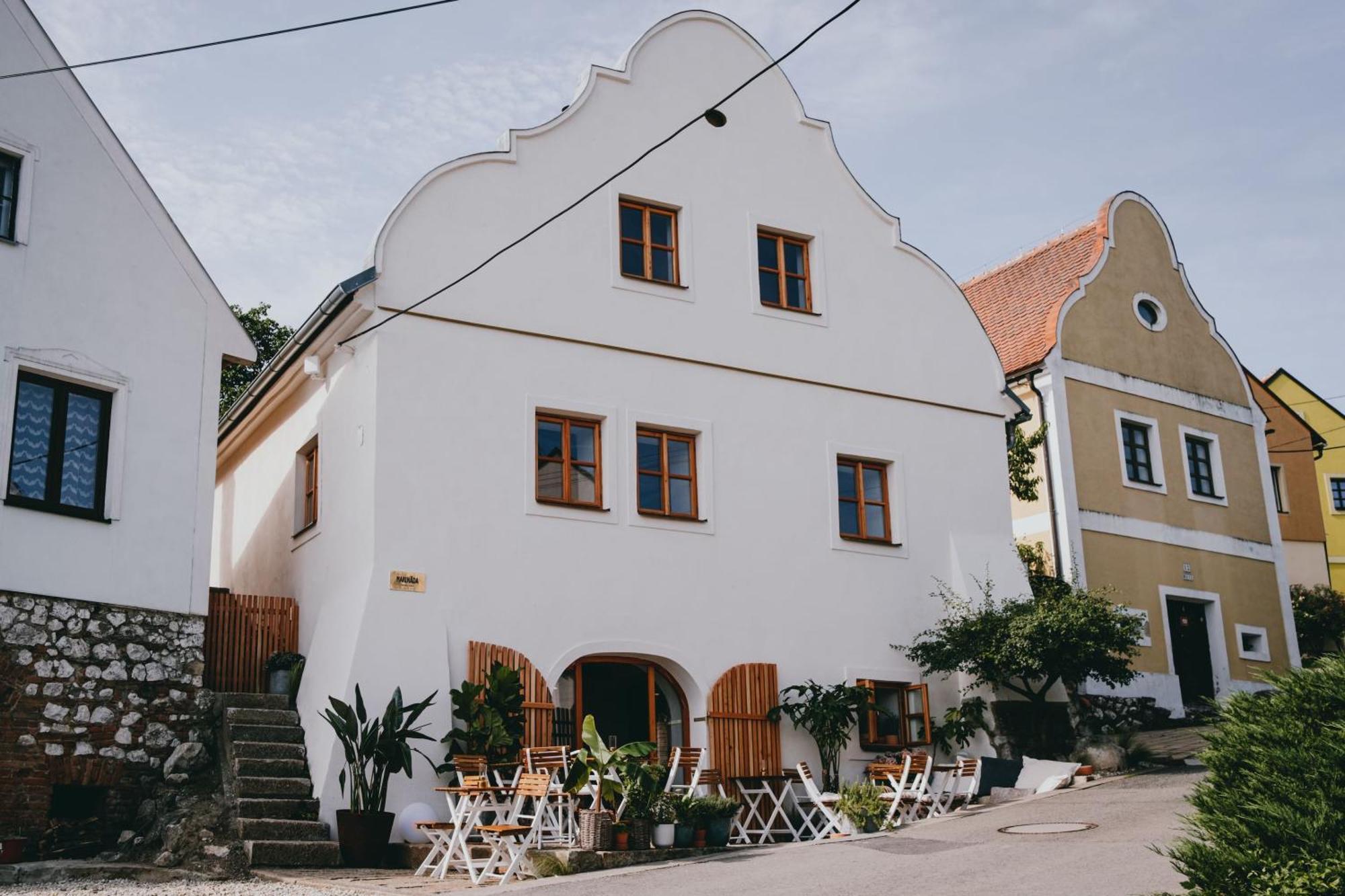 파블로프 Marinada Vinicni Dum B&B 외부 사진